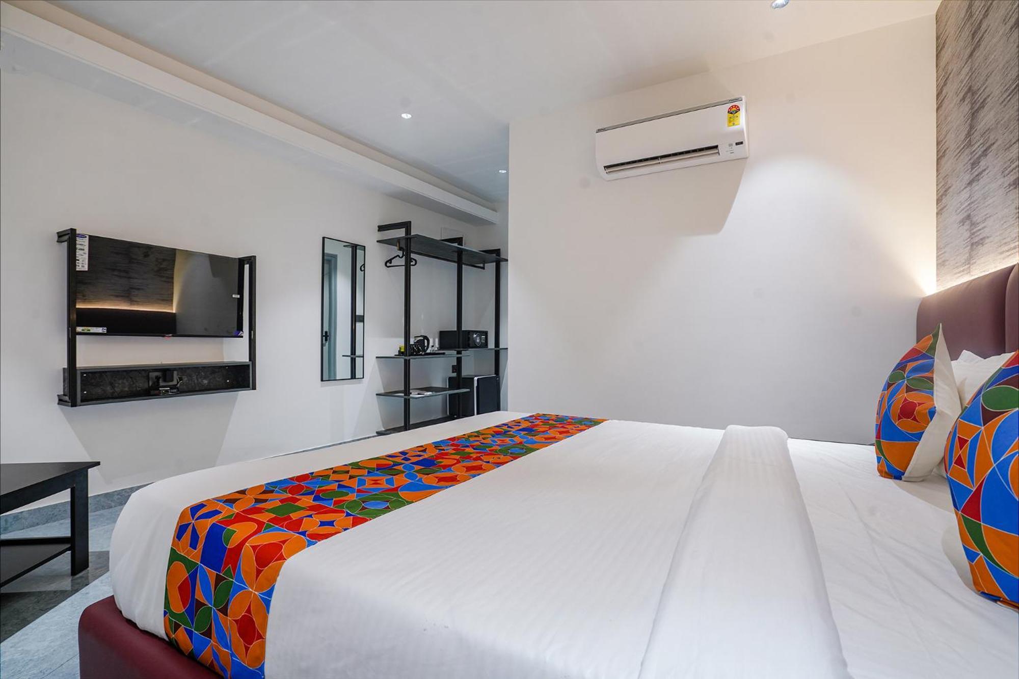 Fabhotel Prime Cloud 5 Studios Hajdarábád Exteriér fotografie