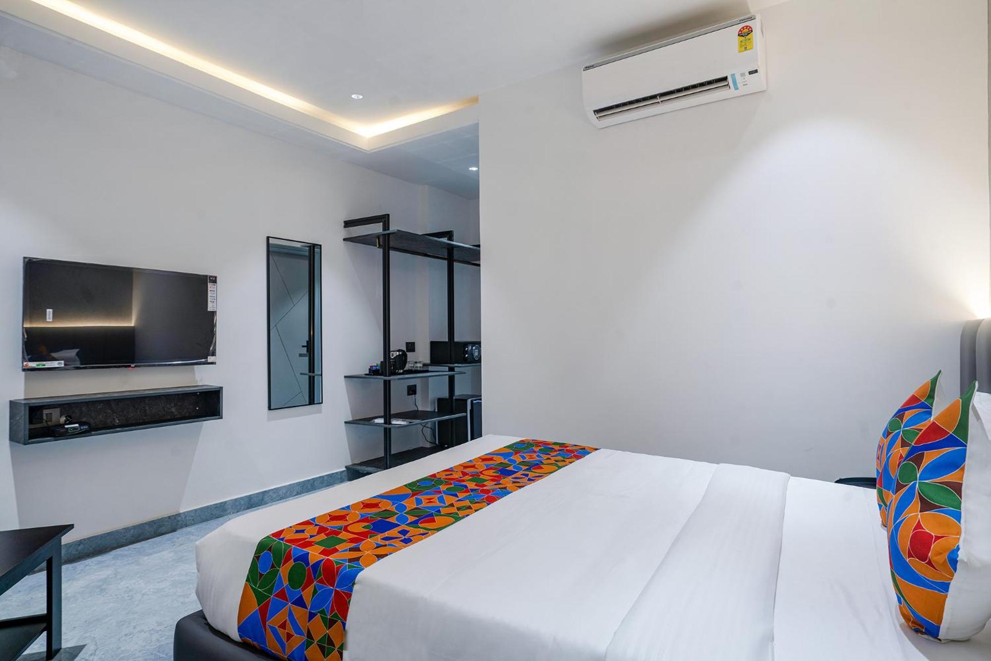 Fabhotel Prime Cloud 5 Studios Hajdarábád Exteriér fotografie